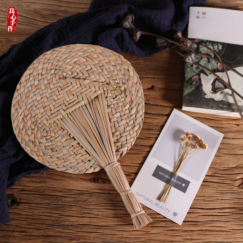 (Conscience handmade) Pu fan Chinese style classical old-fashioned handmade mini straw fan to go out in summer