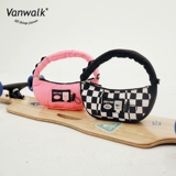 Скейтборд, ретро маленькие шахматы, сумка на одно плечо, в американском стиле