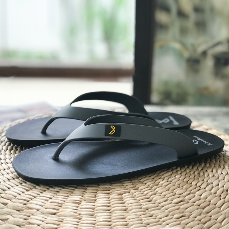 Men's Flip-Flops Imported from Thailand, Natural Latex, Non-Abrasive, Non-Slip, Non-Stinky, Outdoor Casual Beach Shoes Men's Flip-Flops Imported from Thailand, Natural Latex, Non-Abrasive, Non-Slip, Non-Stinky, Outdoor Casual Beach Shoes