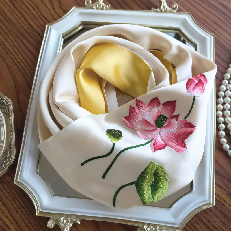 Su embroidery high-end hand embroidery silk scarf Lotus embroidery Mulberry silk scarf double-sided Hangzhou silk shawl