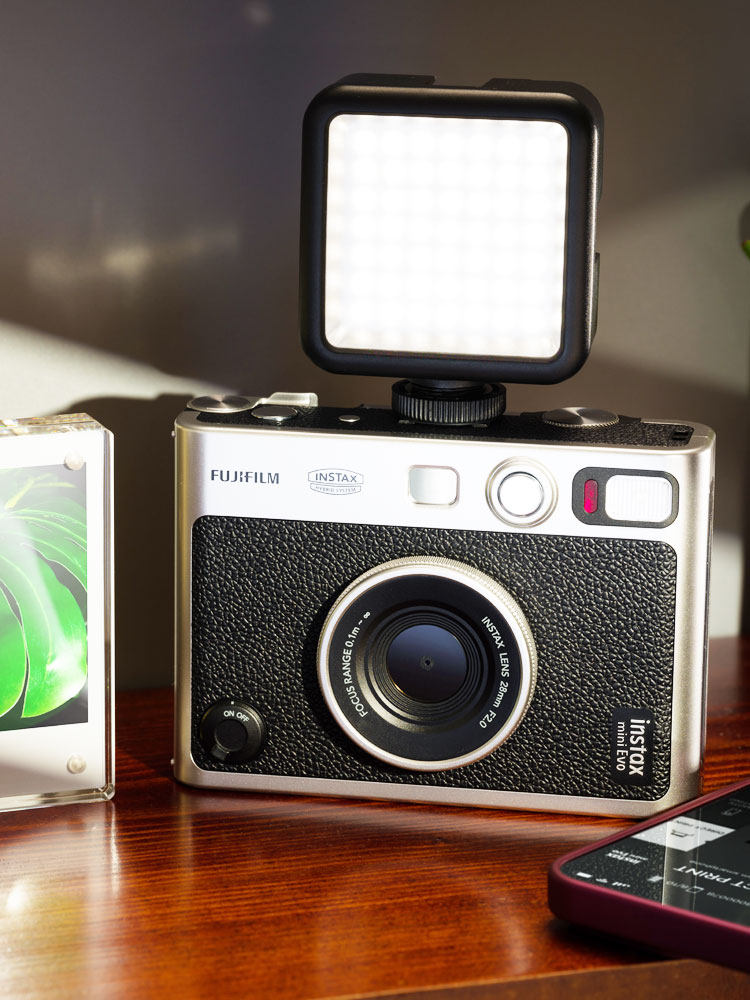 Fuji Camera Instax Mini Evo Instant Camera One-Shot Digital-To-Analog Retro 90 Upgraded Model