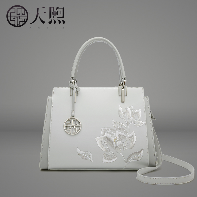 Birthday Gift for Mom, High-End and Practical for Mother's Day, Suitable for Elders, Mother-In-Law, and Mother-In-Law's Mother, Chinese-Style Gift Birthday Gift for Mom, High-End and Practical for Mother's Day, Suitable for Elders, Mother-In-Law, and Mother-In-Law's Mother, Chinese-Style Gift