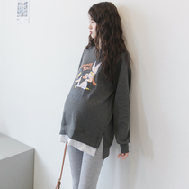 Pregnant womens sweater spring and autumn long-sleeved top fake two-piece cartoon printing early autumn new womens clothing 2021 pregnant womens autumn