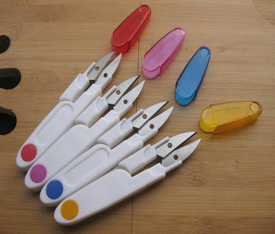 Safe kite nails Bipa rubber cross - embroidered scissors U - shaped yarn shear with safe and practical