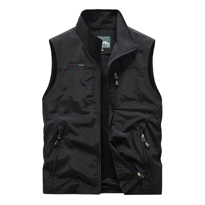 Spring and Autumn New Style Multi-Pocket Autumn and Winter Zippered Straight Hem Vest Thin Outdoor Men's Windproof Large Size Vest Spring and Autumn New Style Multi-Pocket Autumn and Winter Zippered Straight Hem Vest Thin Outdoor Men's Windproof Large Size Vest