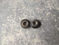 Machine tool accessories Shanghai machine tool factory Y3150 hobbing machine transmission box spiral bevel gear a set of teeth 20