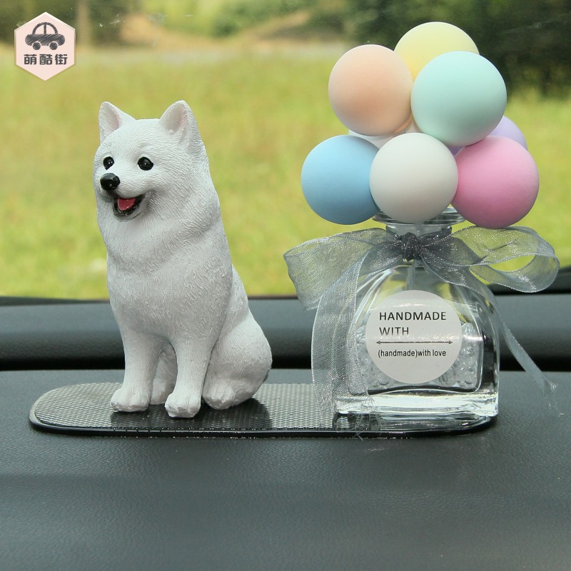 Car ornaments cute pet dog personality creative car interior decoration car puppy doll simulation Samoyed model 