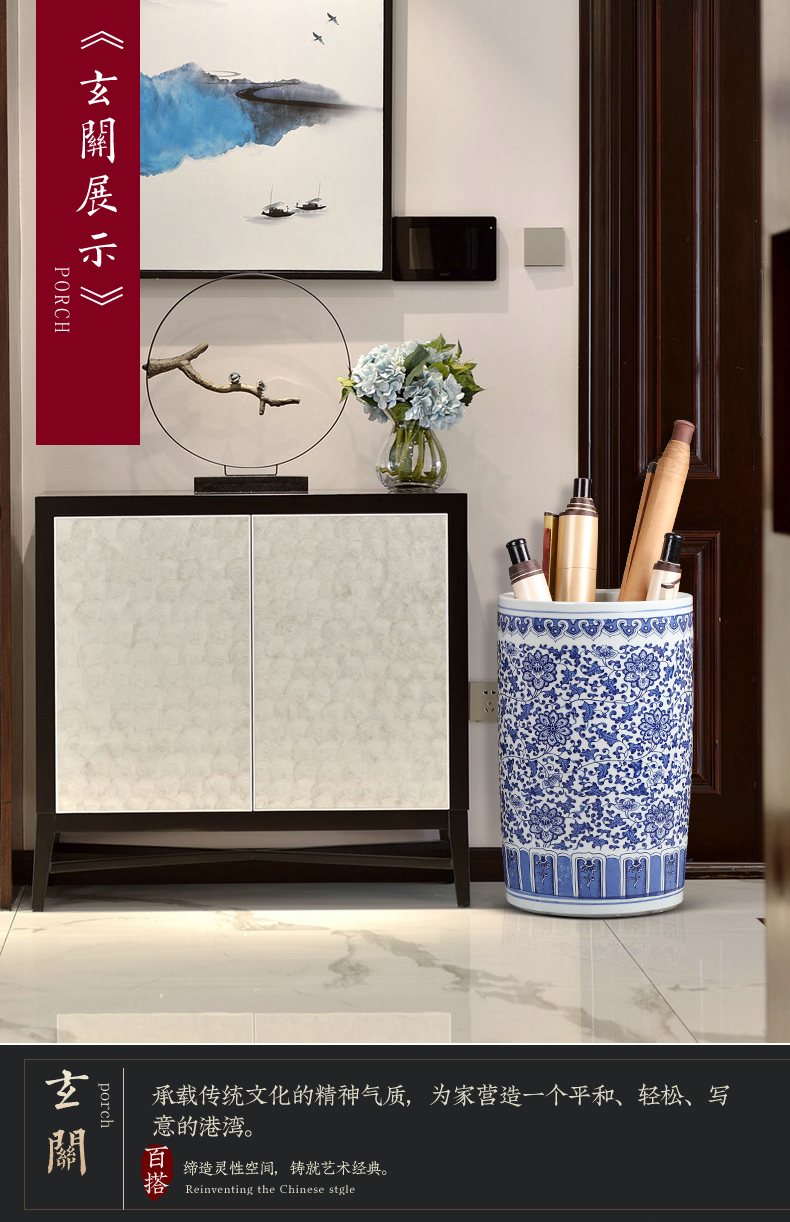 Jingdezhen ceramic quiver and calligraphy scrolls cylinder receive calligraphy painting cylinder study large blue and white porcelain vases, fall to the ground