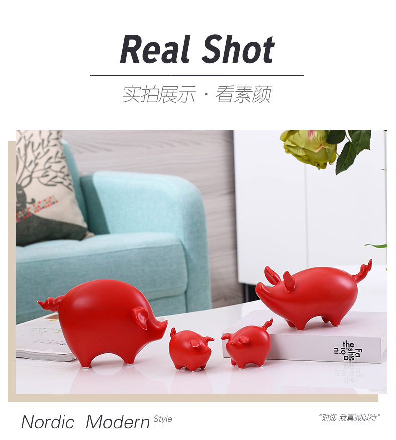 Jingdezhen ceramics during the red pig baby small ornament household act the role ofing is tasted the Chinese zodiac features of creative decoration