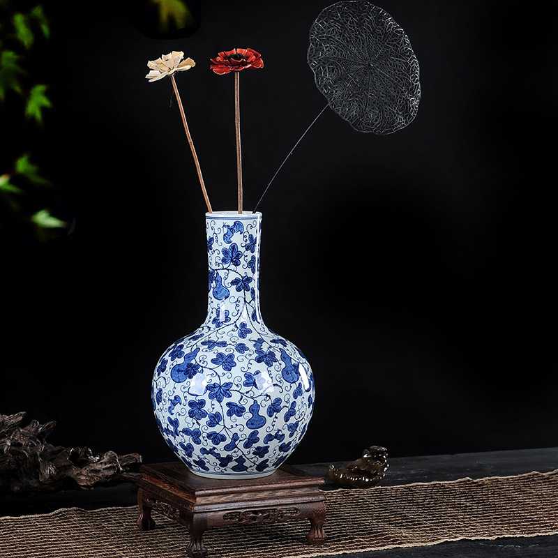 Jingdezhen ceramics by hand blue and white porcelain vase large furnishing articles of Chinese style restoring ancient ways of classical porcelain bottle gourd