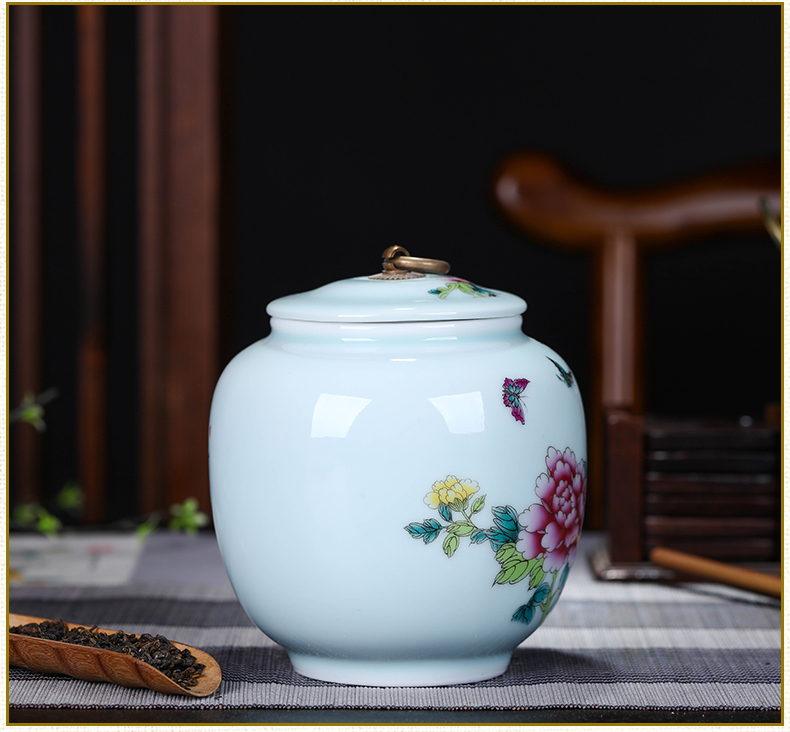 Jingdezhen ceramic large tea caddy fixings box of bulk tea tins POTS sealed as cans of pu - erh tea storage tanks