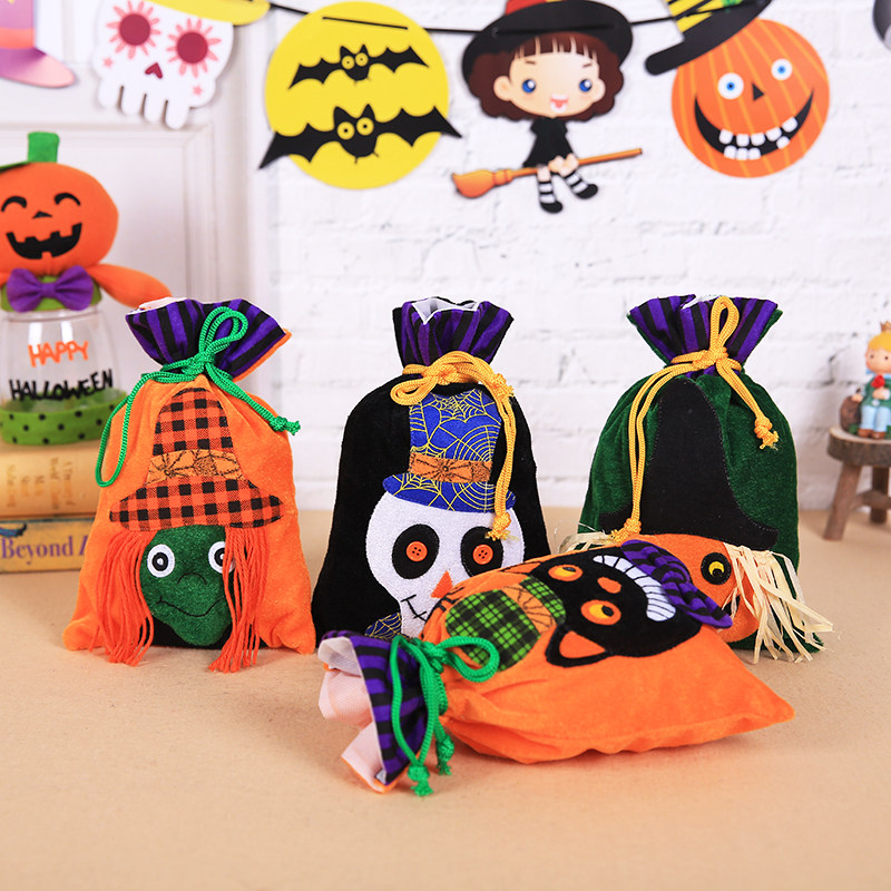 New Halloween decorations unwoven bunches Candy Bags Gift Bags Children Ghost Festival Hand Pumpkin Bags