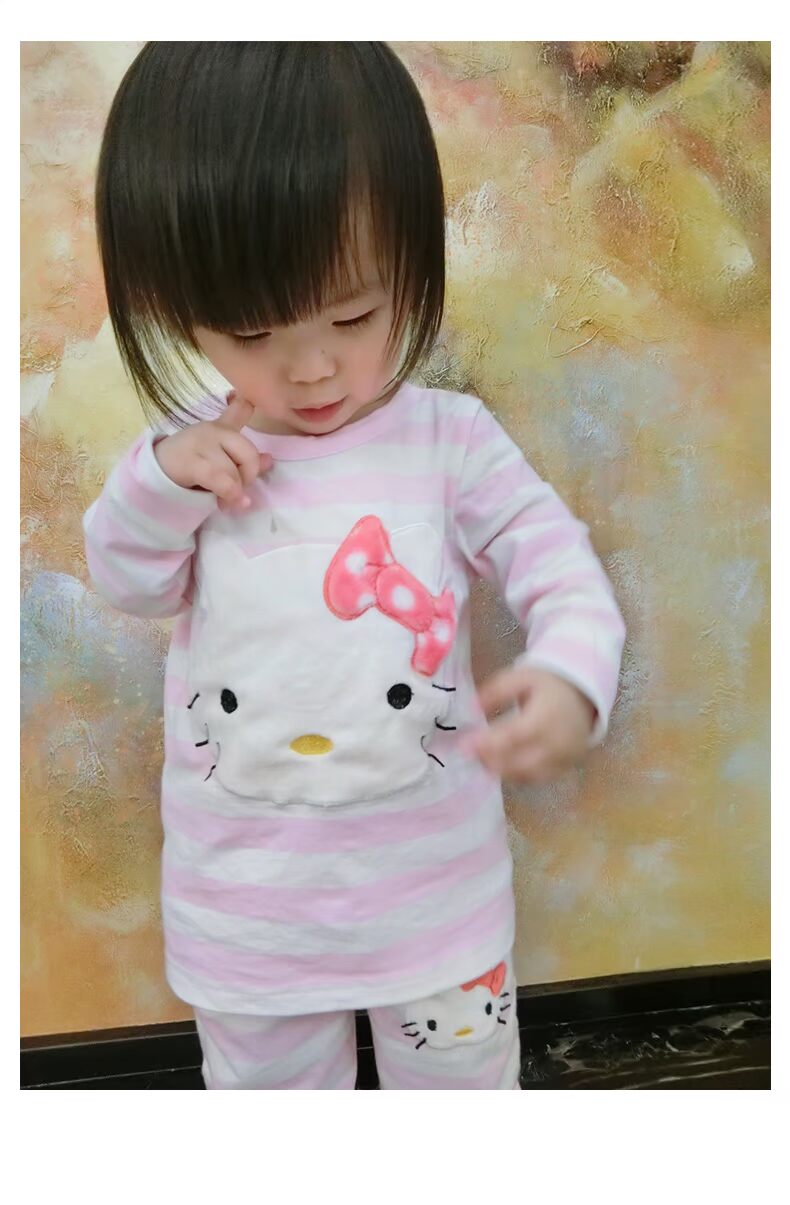 Cha mẹ mặc đồ ngủ mùa thu ba ba 2017 Bộ đồ dài tay cho bé mùa thu và mèo kitty mùa đông áo gia đình ngộ nghĩnh