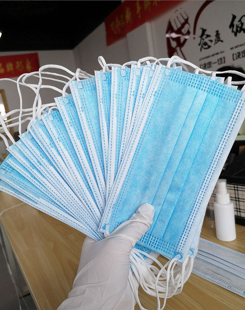 Марлевая повязка от пыли 一次性口罩多时段供应儿童医耳防飞沫流感病菌现货kn95顺丰包邮用 Hui Air