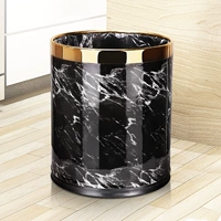 10 л Золотого круга-черного мраморных узоров