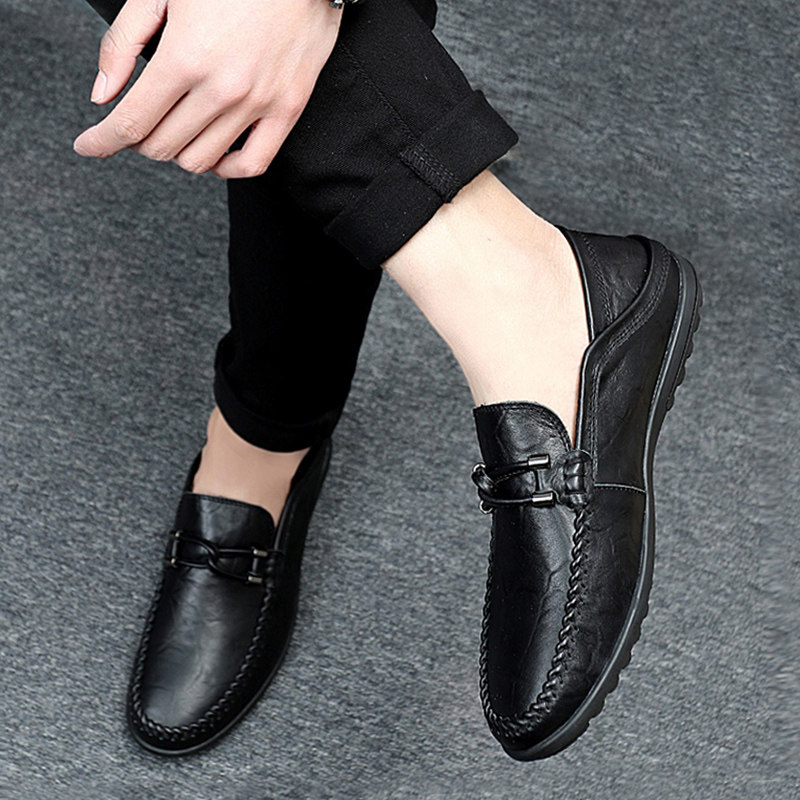 Summer hollowed-out men's casual shoes Han Edition Bean Bean Shoes Men Genuine Leather Business Leather Shoes 100 hitch male shoe cover feet