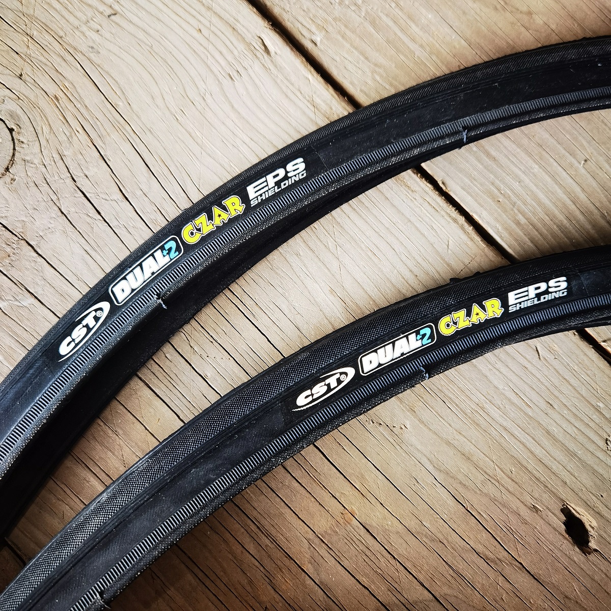 CST is new CAZR EPS DUAL2 tires of the highway car tire 700*25C C1406