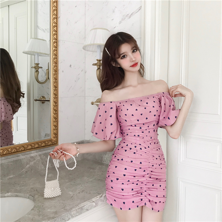 VK旗艦店 韓系一字領愛心飛飛袖修身包臀裙短袖洋裝