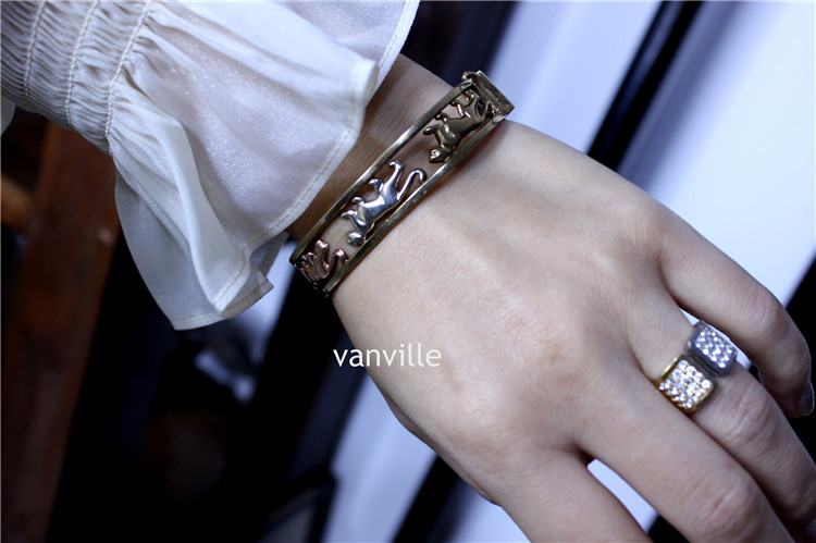 European Antique Jewelry Backflow British Three-Color Gold Running Cheetah Refined Men's and Women's 9K Gold Retro Bracelet