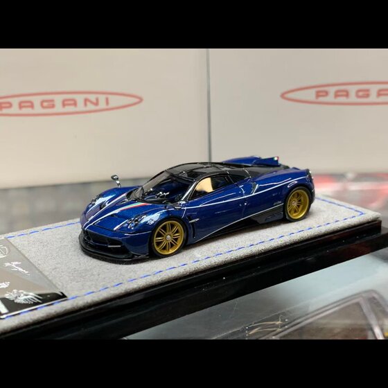 Sakura Model 1:64 Pagani Huayra Zonda Resin Car Model