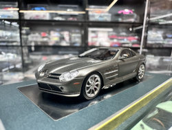T Master 1:64 Mercedes-Benz Mclaren Slr Hard Top Resin Collection Car Model