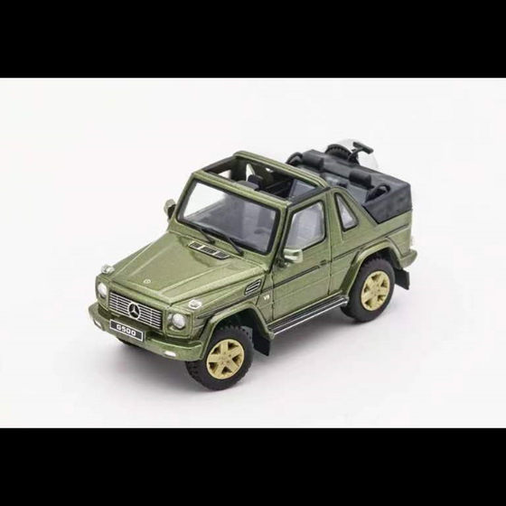 Gcd 1:64 Mercedes-Benz G500 Convertible Off-Road Vehicle Comes with Interchangeable Tires and a Carport Alloy Car Model