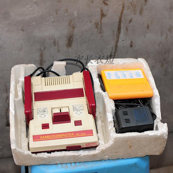 Fc máy màu đỏ và trắng máy trò chơi thẻ máy 90s cổ điển thư nhà tay cầm chơi game fo4