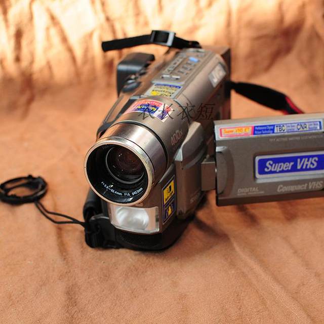 jvcsxm330uvhs-c tape camera