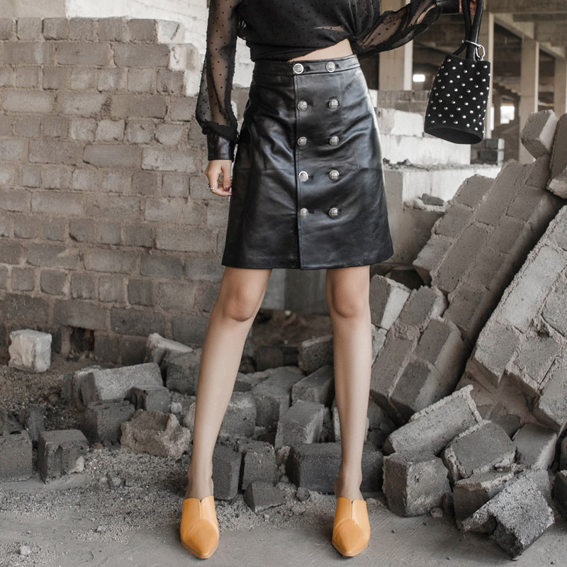 2022 new leather skirt women's mid-length A-line button skirt sheep leather fashion bag hip one-step skirt tide