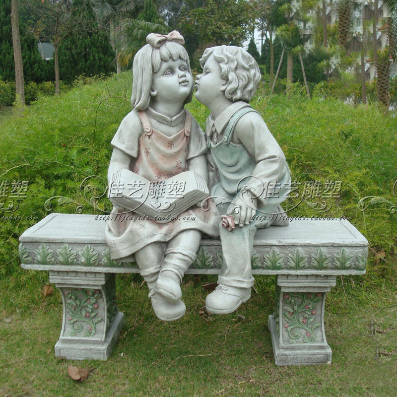 European-style glass fiber figure sculpture art living room outdoor setting to customize books and couples kiss