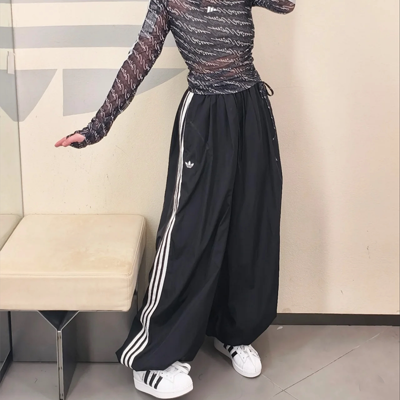 Adidas Trefoil Women's Harem Pants with Three Stripes, Woven, Breathable, Fashionable Long Pants Ky5052/Ky5053 Adidas Trefoil Women's Harem Pants with Three Stripes, Woven, Breathable, Fashionable Long Pants Ky5052/Ky5053