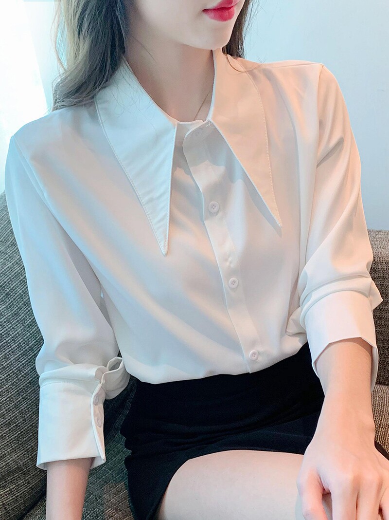 French-style white pointed collar blouse for women, perfect for spring and autumn, stylish and elegant, suitable for layering as an inner layer.