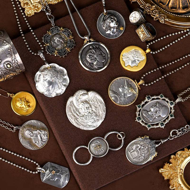 No. 1-37 Miniature Epic 19Th Century European Antique Commemorative Silver Medal 18K Gold Necklace【Runaway Bali】