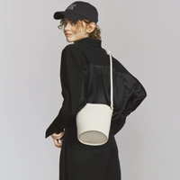 Бежевый, маленький, 165м