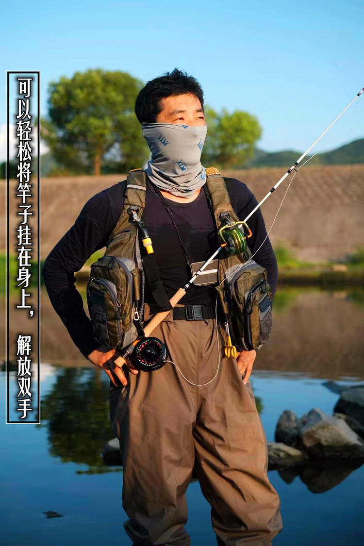 Verse backpack can be split into a split bag with many organs waiting for you to find the use