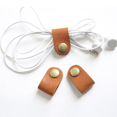 The top layer of cowhide hub headphone cable buckle storage buckle, retro Amekaki genuine leather winding device, is beautiful and exquisite