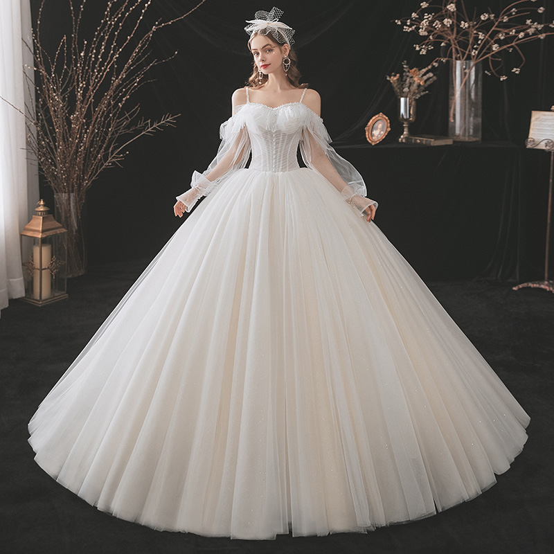 The main wedding dress 2021 new bride's temperament is thin, the luxury luxury, luxury high -end small, a small one, simple atmosphere The main wedding dress 2021 new bride's temperament is thin, the luxury luxury, luxury high -end small, a small one, simple atmosphere