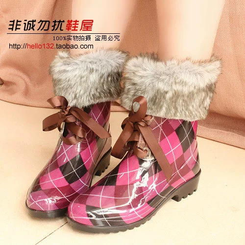Giày đi mưa ống Hàn Quốc Giày đi mưa nữ thời trang không thấm nước với giày cao su phẳng mùa thu và mùa đông giày ấm