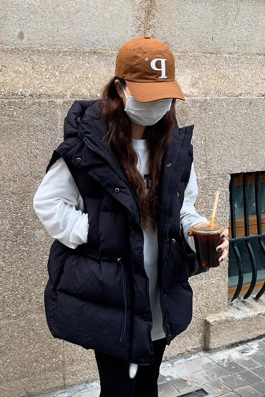 Women's down Vest 90% White Duck down 2025 New Autumn and Winter Korean Style Outerwear Vest Loose Sleeveless Jacket Women's down Vest 90% White Duck down 2025 New Autumn and Winter Korean Style Outerwear Vest Loose Sleeveless Jacket