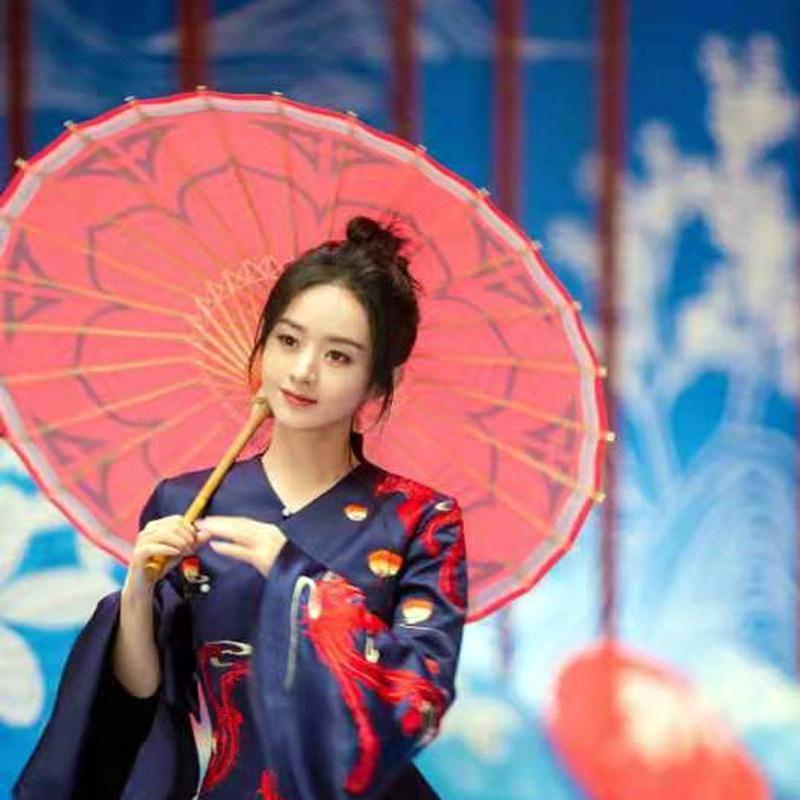 Chinese wind new dance stars the same model antique tung oil paper umbrella hanfu qipao walk show COS Stage Photography Umbrella