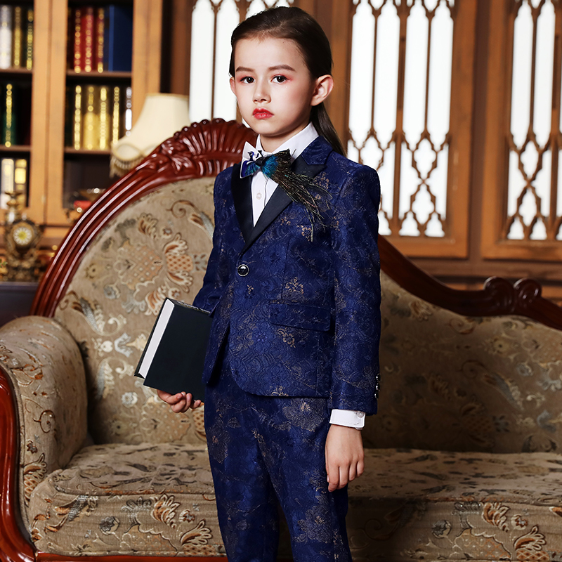 Nam và nữ phù hợp với bộ đồ 2020 mới hoa con váy boy sàn catwalk đàn piano chương trình phù hợp với childrens phù hợp với mùa xuân.