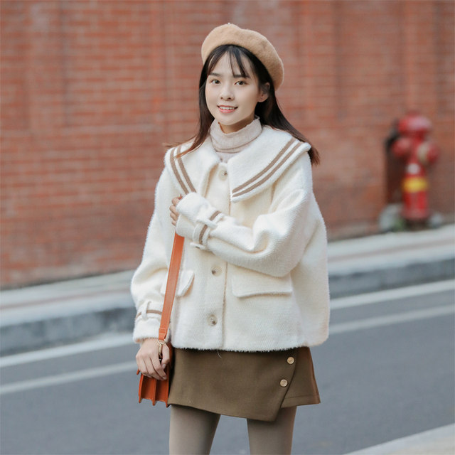Doll collar woolen coat female small short 2022 winter new sweet college style woolen coat student