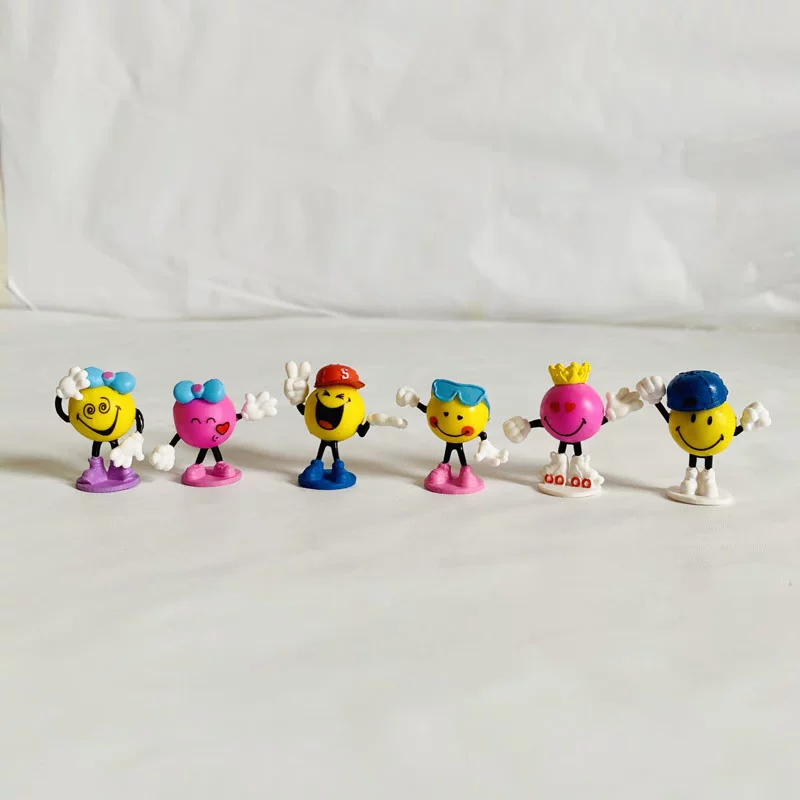 Small smiley emojis, bag, doll, minifigure