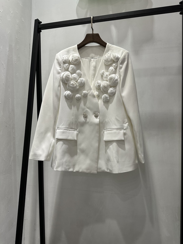 Spring and Autumn Three-Dimensional Floral Blazer Spring and Autumn Three-Dimensional Floral Blazer