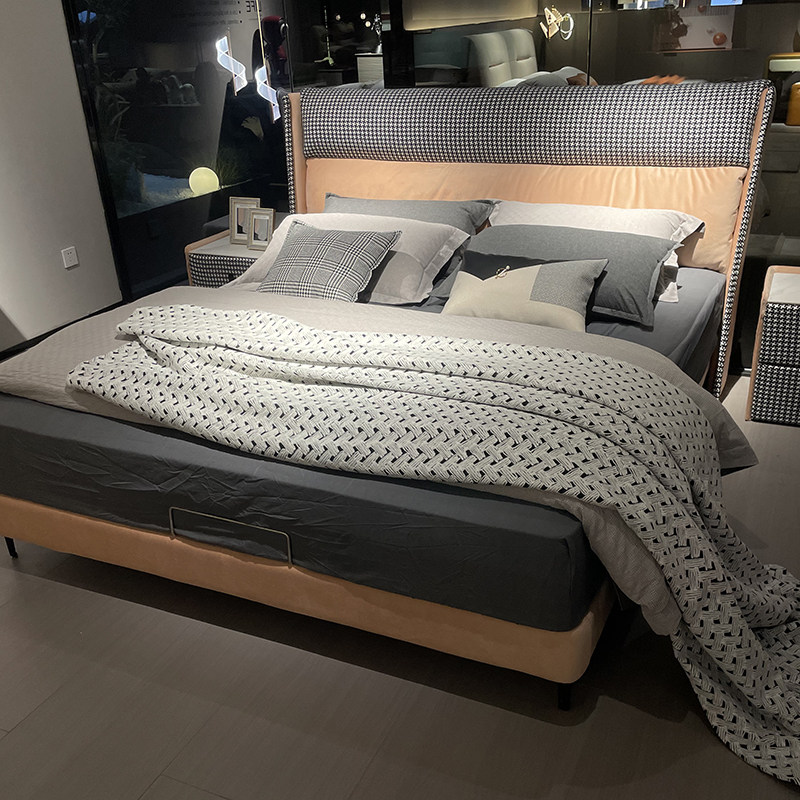 Model room soft bed display matching multi-piece set Showroom home matching supplies Model room multi-piece bedding set