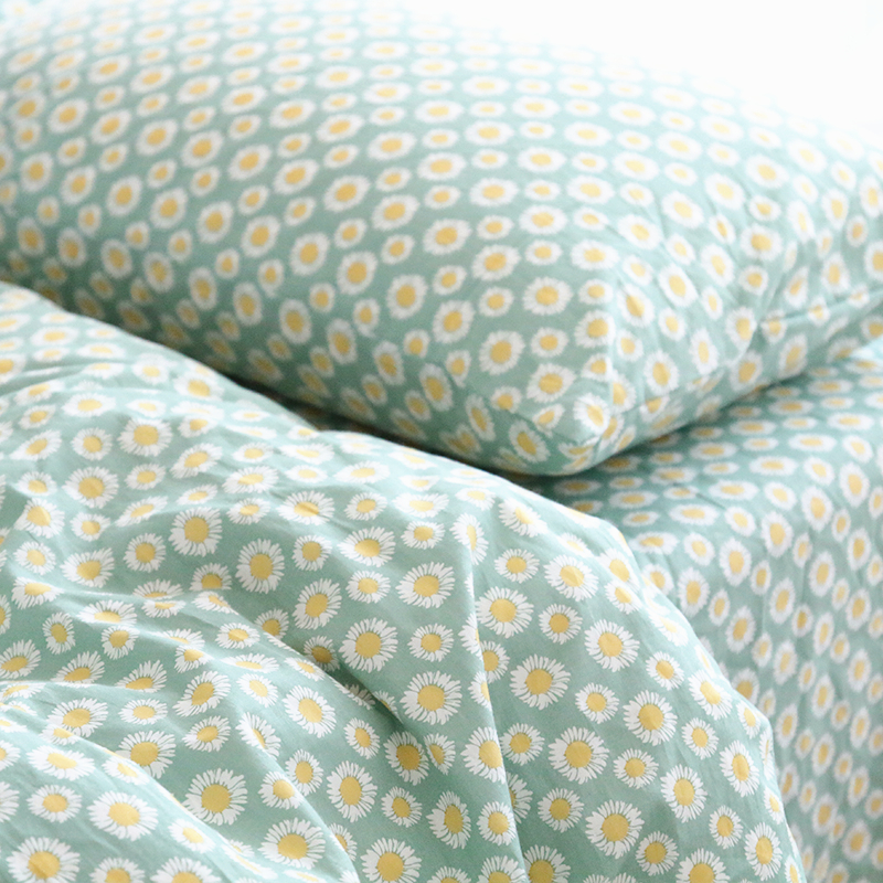 Small Daisy Flowers Fresh Bean Sand Color Sens Virgin Wind All-cotton Twill Linen Quilt Cover Pillowcase Can Be Set For Four Pieces