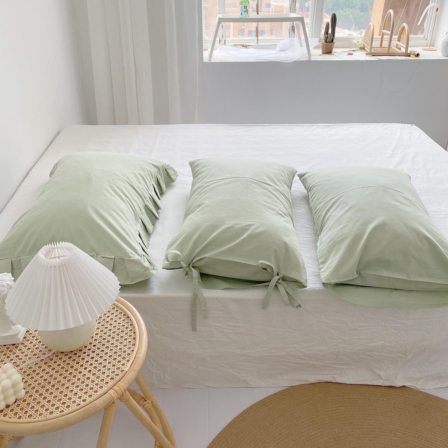 It's the mint flavor! Korean ins light green solid color versatile cotton single pillowcase pillow core cover can be customized