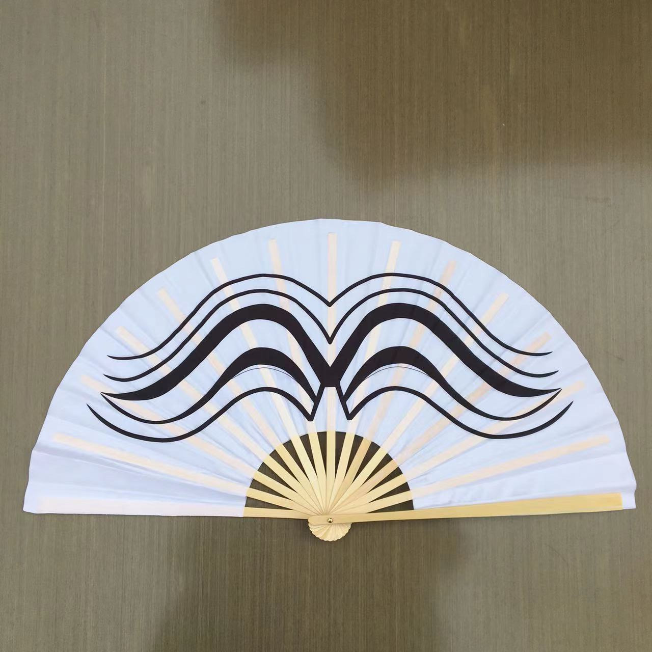 Original amnesia native white fan Plum Cup Folk Dance Dream Beating fan bone fan North Korean dance fan 2-sided