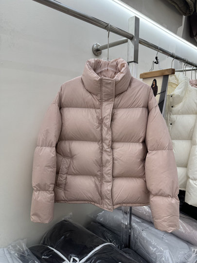 European Style Stand-Up Collar down Jacket for Women, Short, Fashionable, Loose, Thickened, Petite Size, 95% White Duck Down, Puffer Jacket, New Winter Model