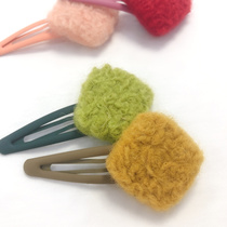 Zuos autumn new childrens hair accessories Korean synchronous girl water drop knitting wool hair card square hairclip